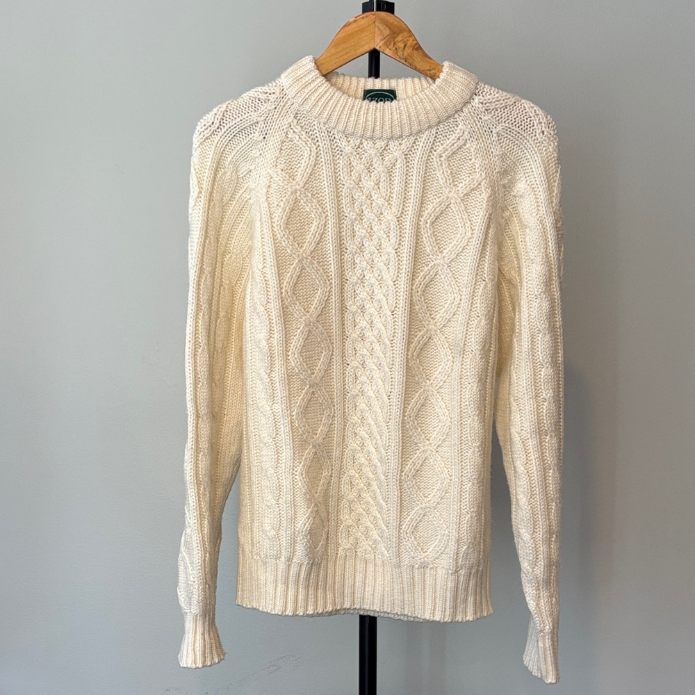 Izod Vintage 1990’s Wool Blend Aran Fisherman Cable Knit Sweater Size Medium